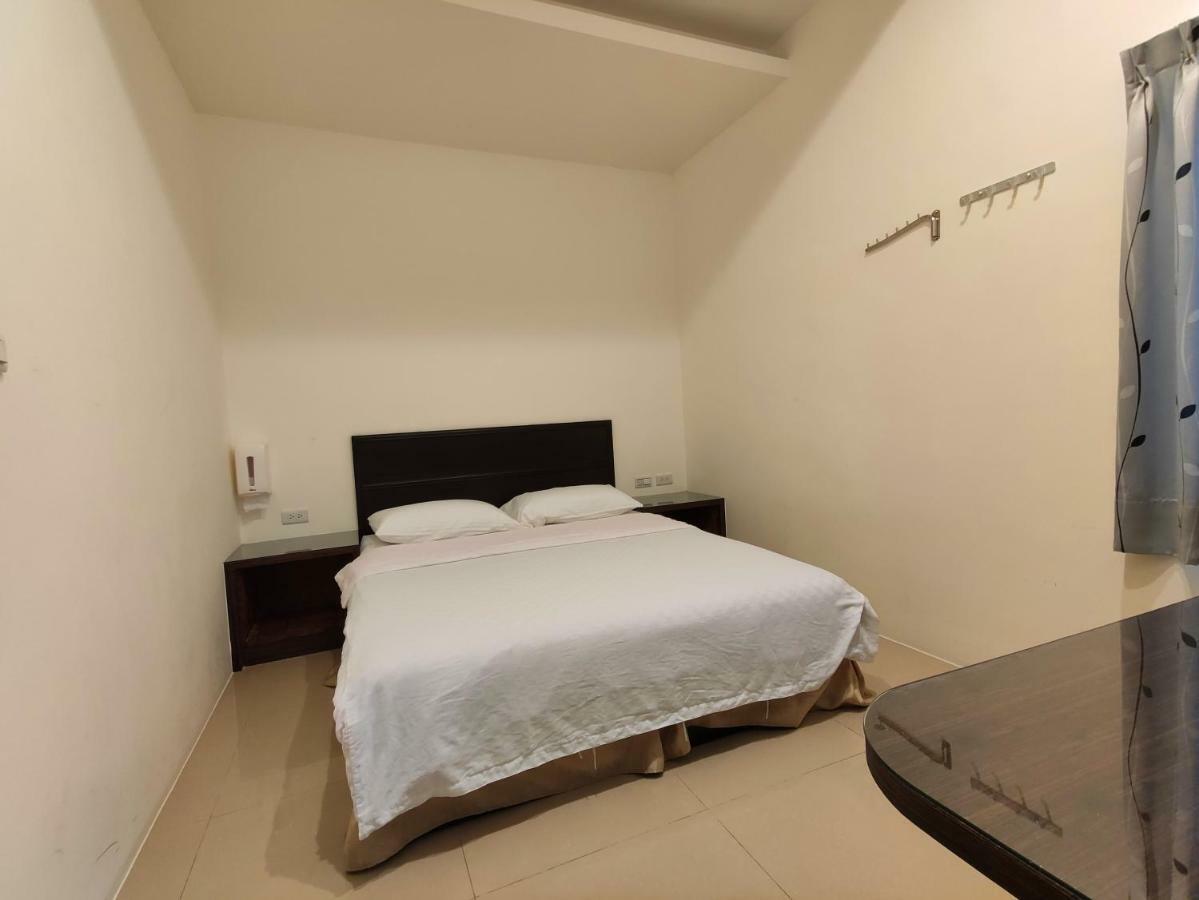 Feng Homestay Zhongpu Eksteriør billede